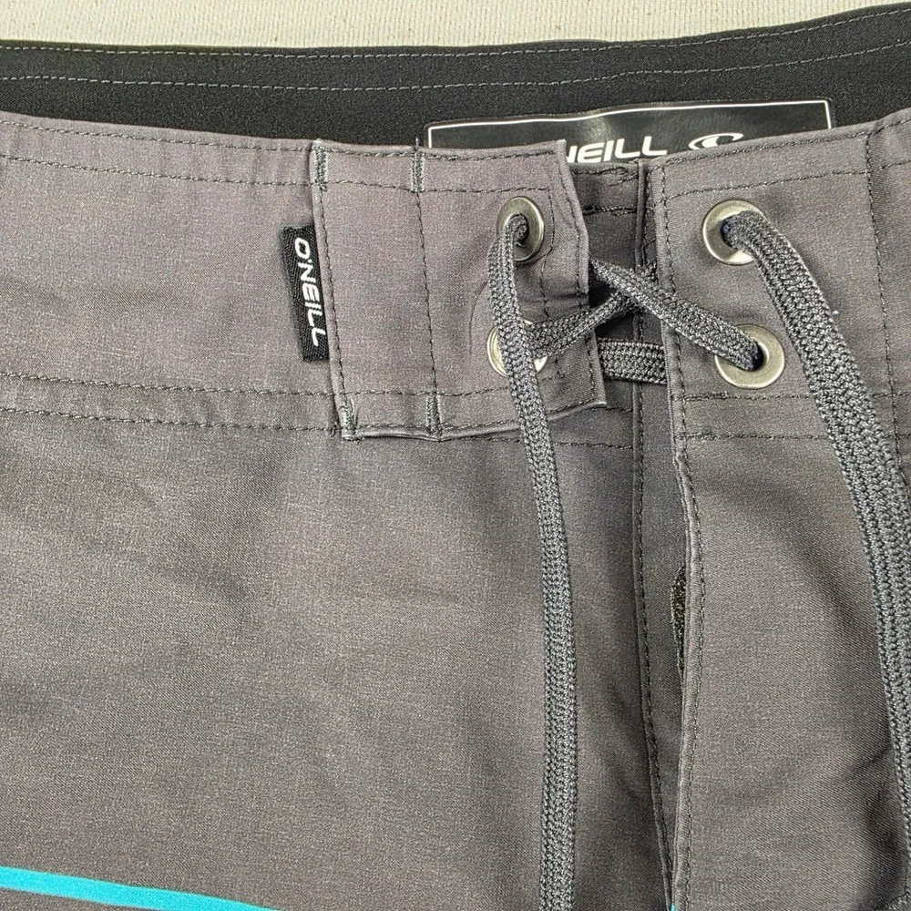 ONeill Hyperdry Mens Board Shorts Grey Turquoise Striped Swim Trunks Size 33